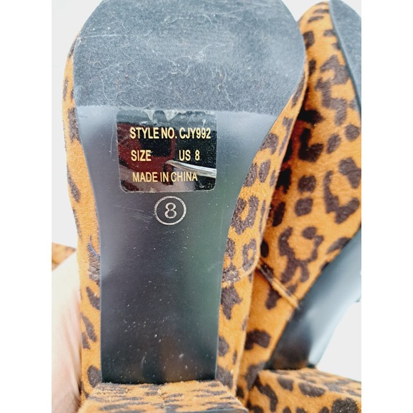 NWOB Vespose Thigh High Back Tie Leopard print soft upper 1/4 zip Boot 8. - Picture 7 of 8